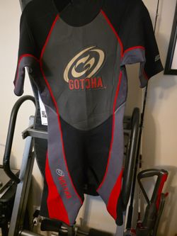 Mens medium wetsuit