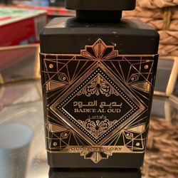 OUD For Glory Lattafa 