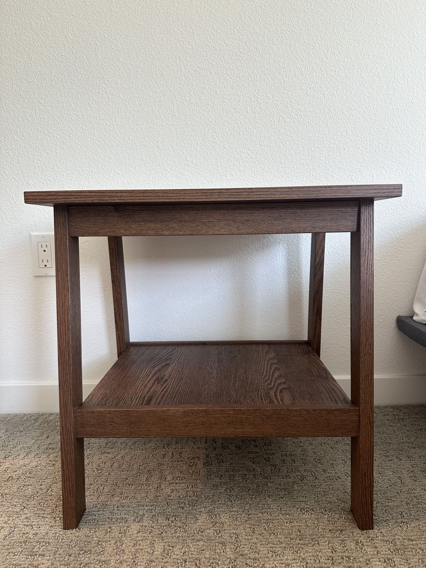 Nightstand/Side table