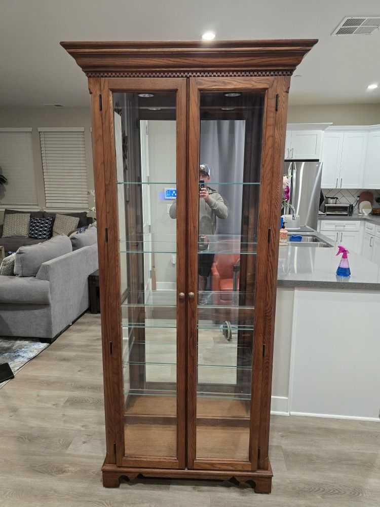 Beautiful Solid Wood Curio Cabinet with 2 Interior Lights & qty 4 Etched Glass Shelves