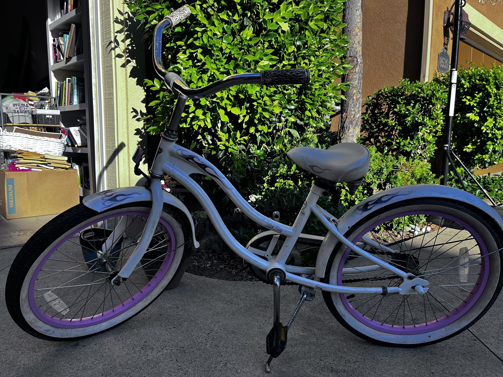 Electra Little Betty 20” Kids Beach Cruiser