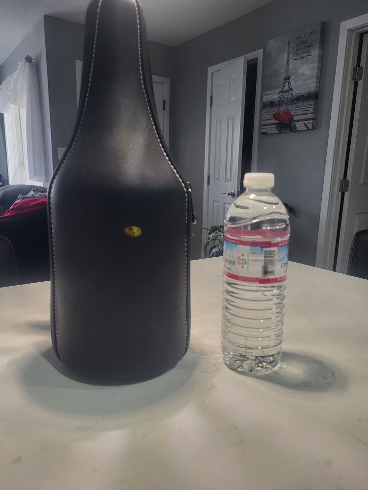Bottle carrier