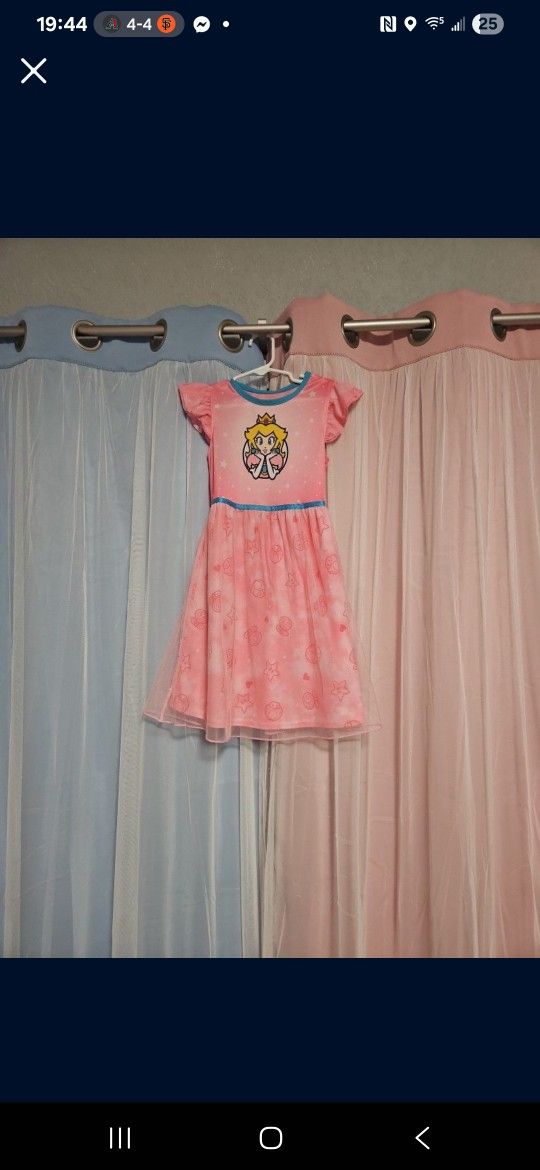 Princess Peach Nightgown