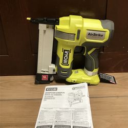 Ryobi stapler p361 de 18 volts nueva como se ve en las fotos