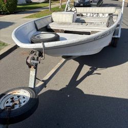 15 Foot Trophy Fiberglass Boat