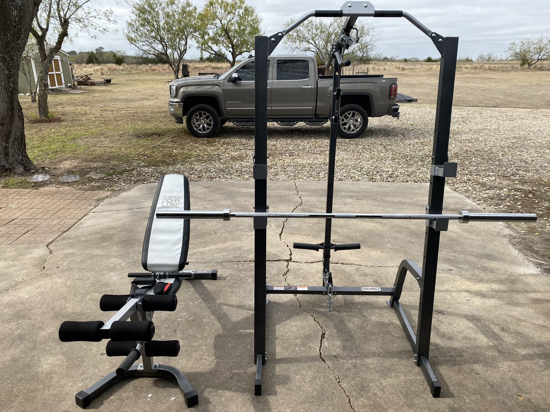 Marcy Pro Cage w/ weights and mats