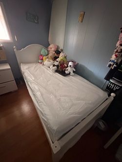 Twin Bed Frame with Mattress