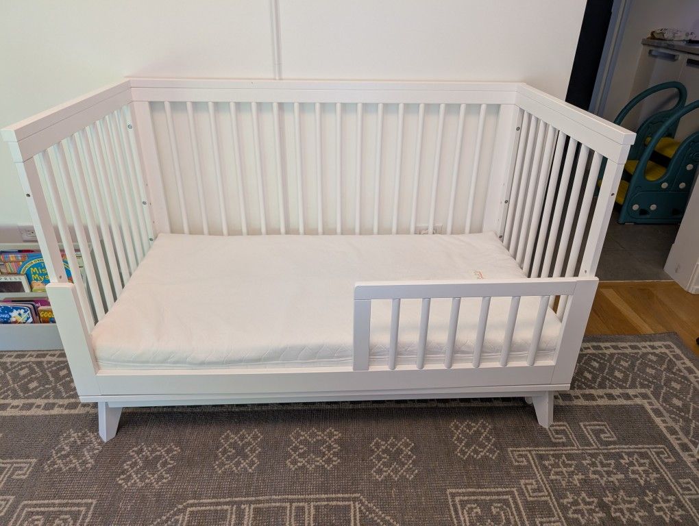 Babyletto Scoot Infant Crib with Toddler Bed Conversion