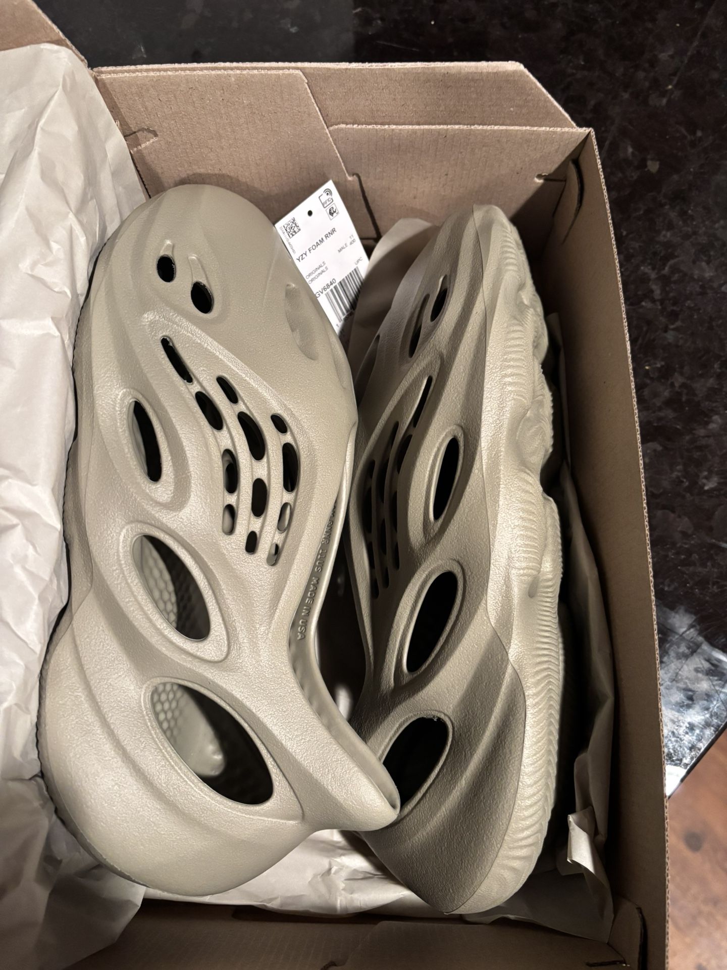 Adidas Yeezy Foam RNR