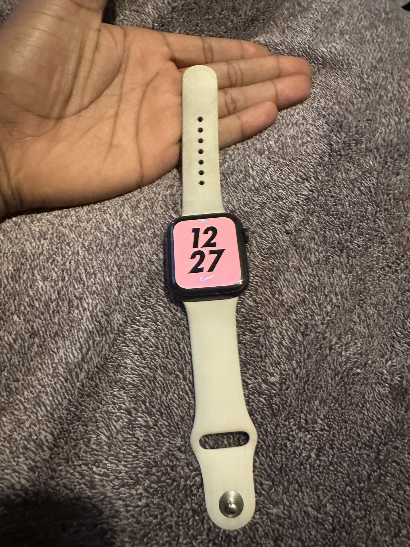 Apple Watch SE 44mm GPS + Cellular (2024) Midnight Aluminum Case 