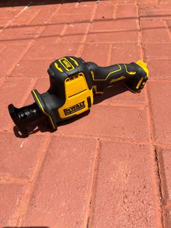DEWALT XTREME 12-volt Max Variable Speed Brushless Cordless Reciprocating Saw