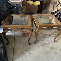 2 End Tables 