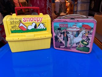 Lot of 15 Lunchboxes