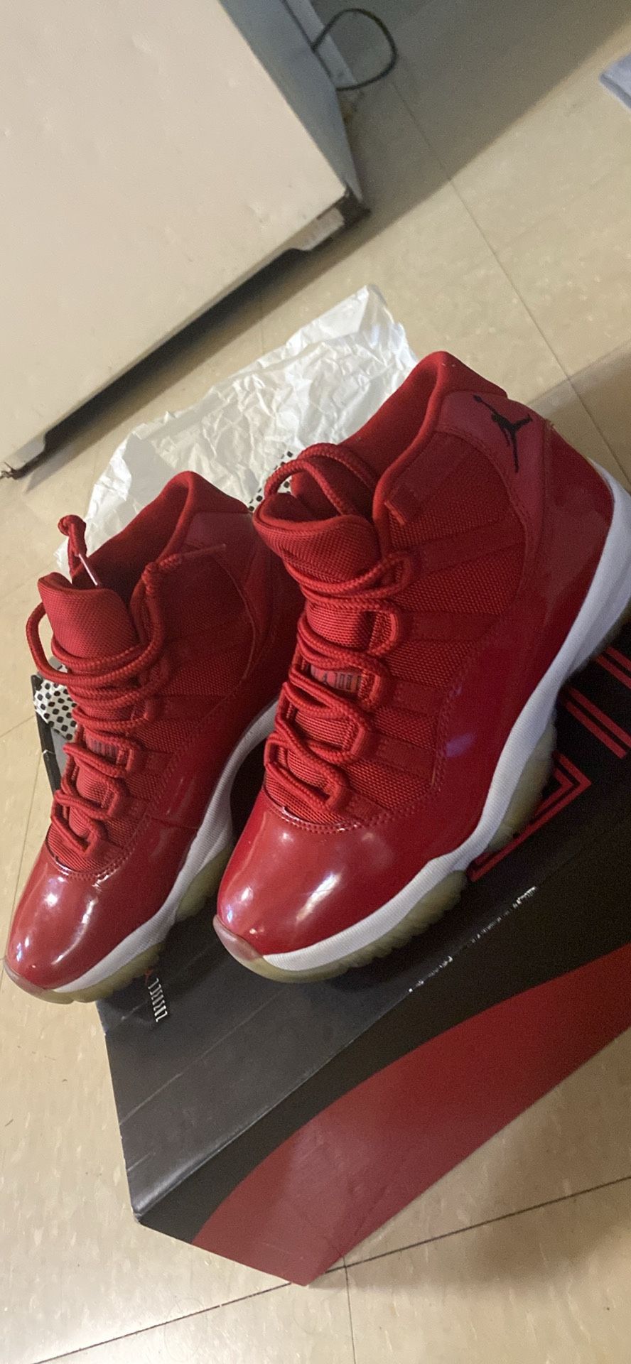 Jordan 11 Win Like 96 Colorway USED