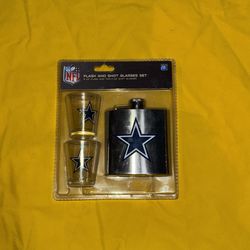 Dallas Cowboys NFL 6oz Metal Flask and 2-2oz Shot Glass Set