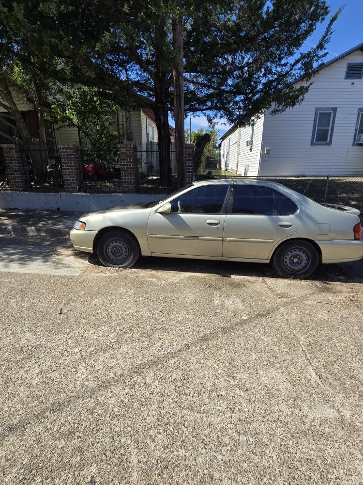1998 Nissan Altima