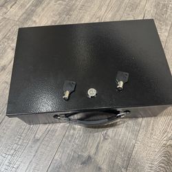 Cash safe box
