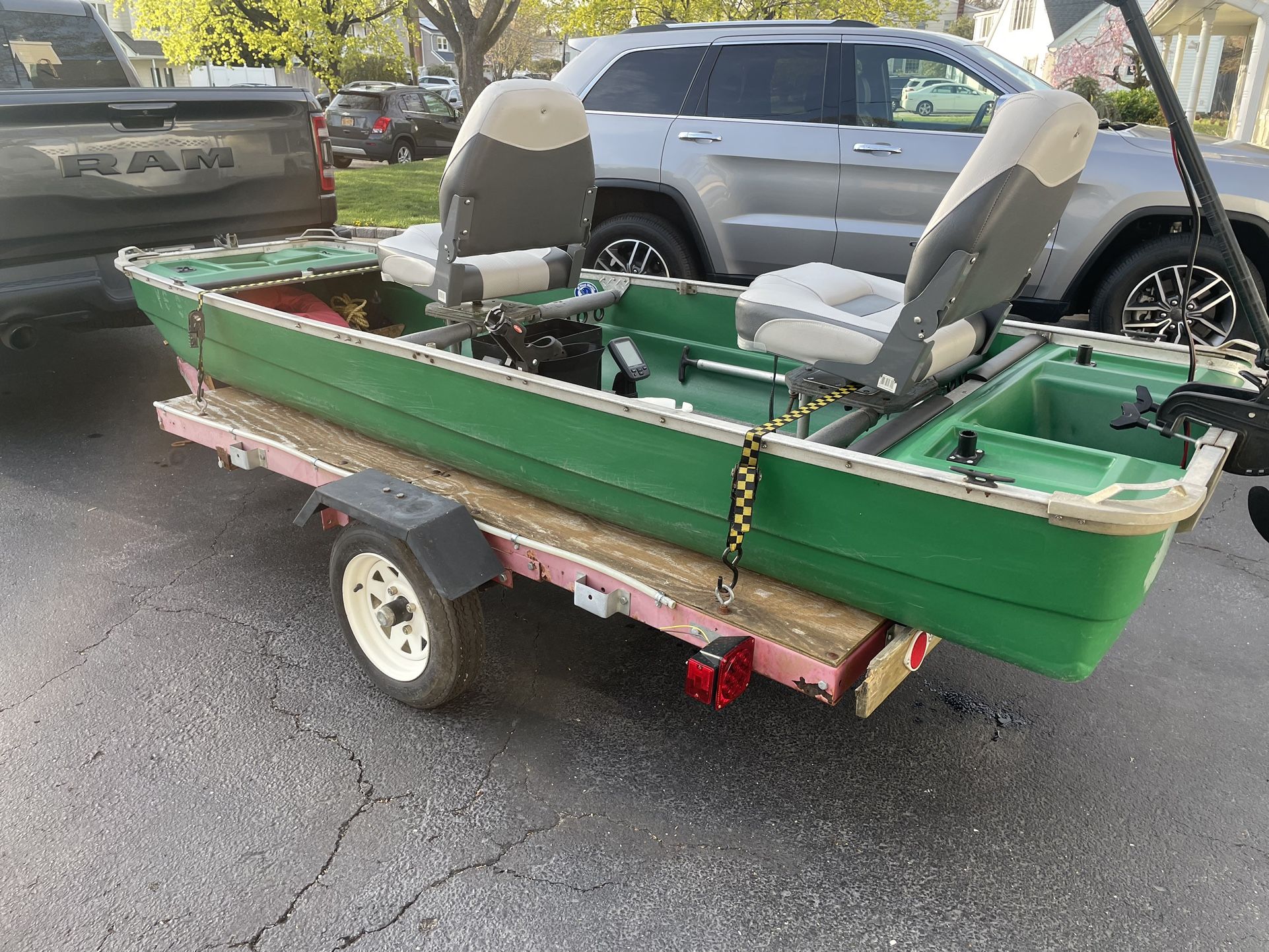 Coleman Crawdad Bass Boat