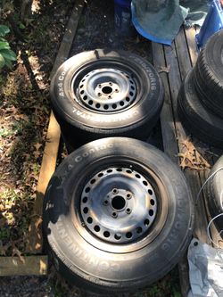 3 tires for pick up 4x4 + 1 temporary use