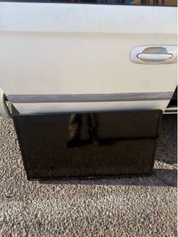 Black Sanyo tv