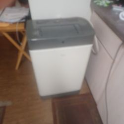 Omidea AC Unit Blows Cold