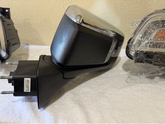 2019-2025 gmc sierra mirror