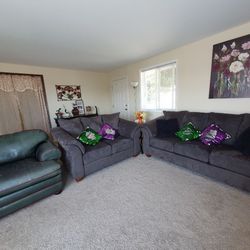 Microfiber sofa set (like new)