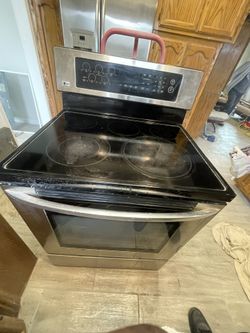 Lg Electric Oven ( Needs New Sensor Tags )