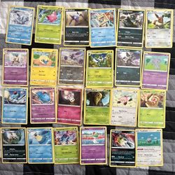 24 Pokemon Cards