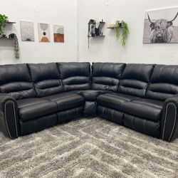 Sectional Couch Manual Recliner - Free Delivery 