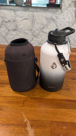 Insulated Water Canteen.