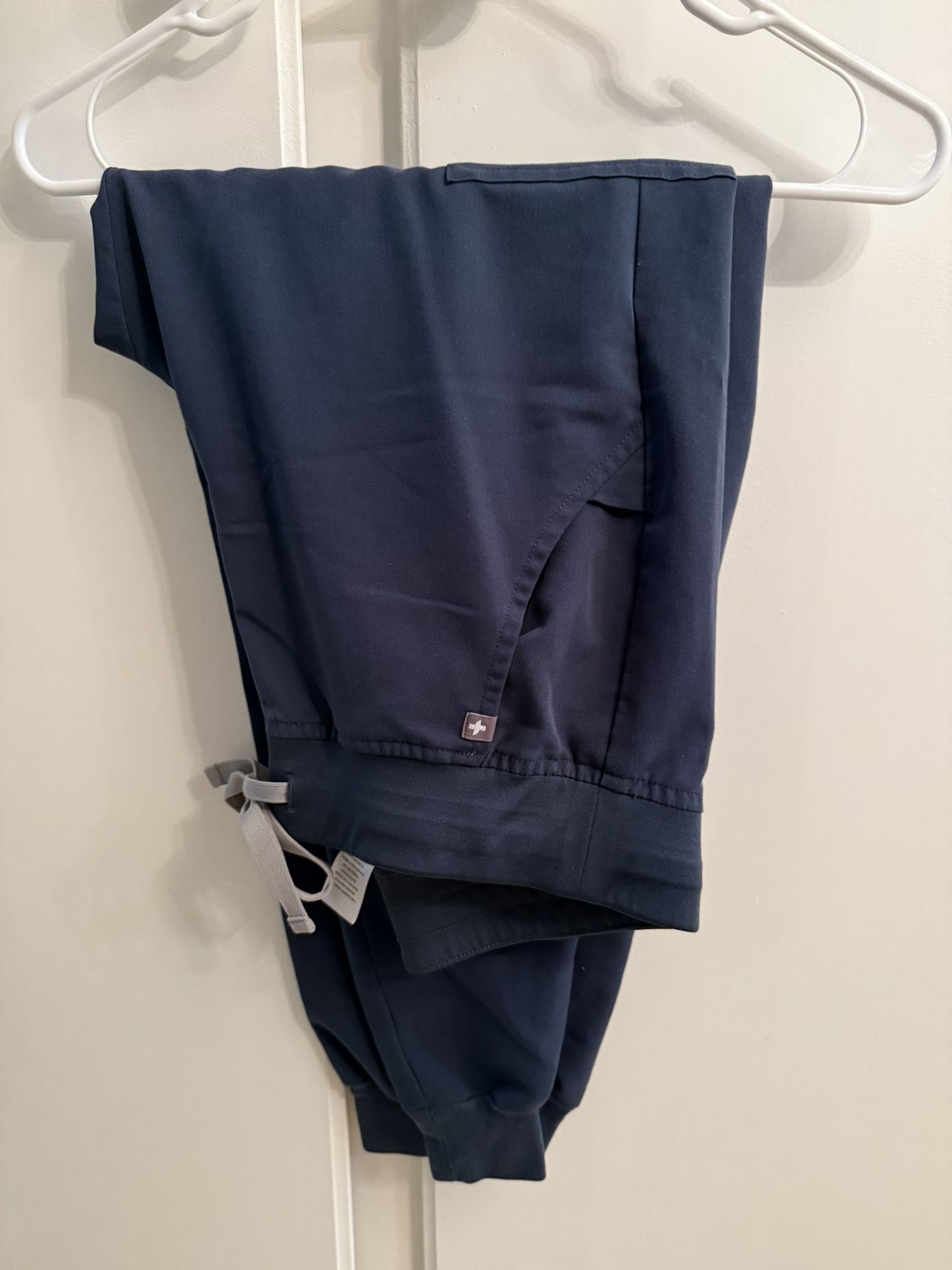 Figs Jogger Scrub Pants (Petite Small)