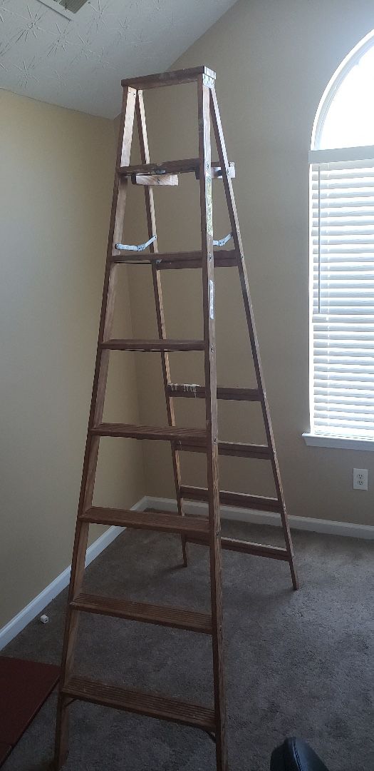 Ladder. 8ft