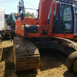 Doosan DX225 Excellent Condition Only 1,100 Hrs