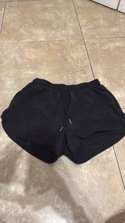 Black workout short