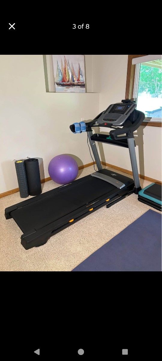 NORDICTRACK C990 TREADMILL ( EXCELLENT CONDITION & DELIVERY AVAILABLE TODAY)