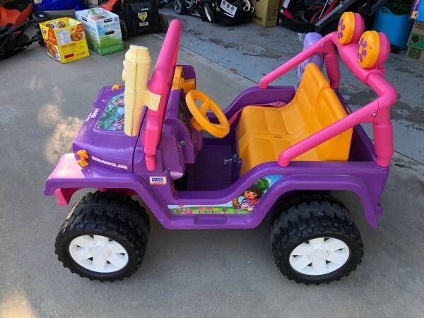 Powerwheels Dora Jeep