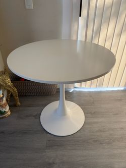 Mid-Century Modern White Tulip Pedestal Dining Table