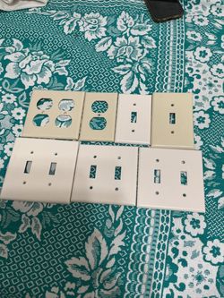 Assorted Light Switch and Outlet Wall Plates $2 each double and $1 each for single like new