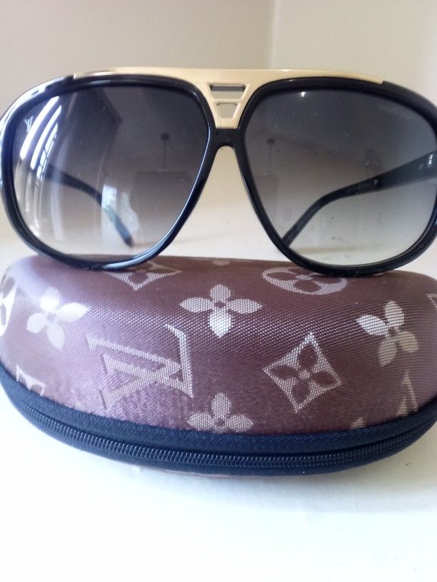 Louis Vuitton Evidence Gold Sunglasses