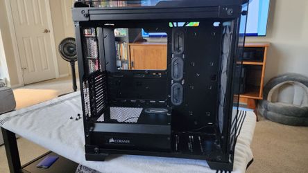 Corsair Crystal Series 570X ATX Gaming Computer Case