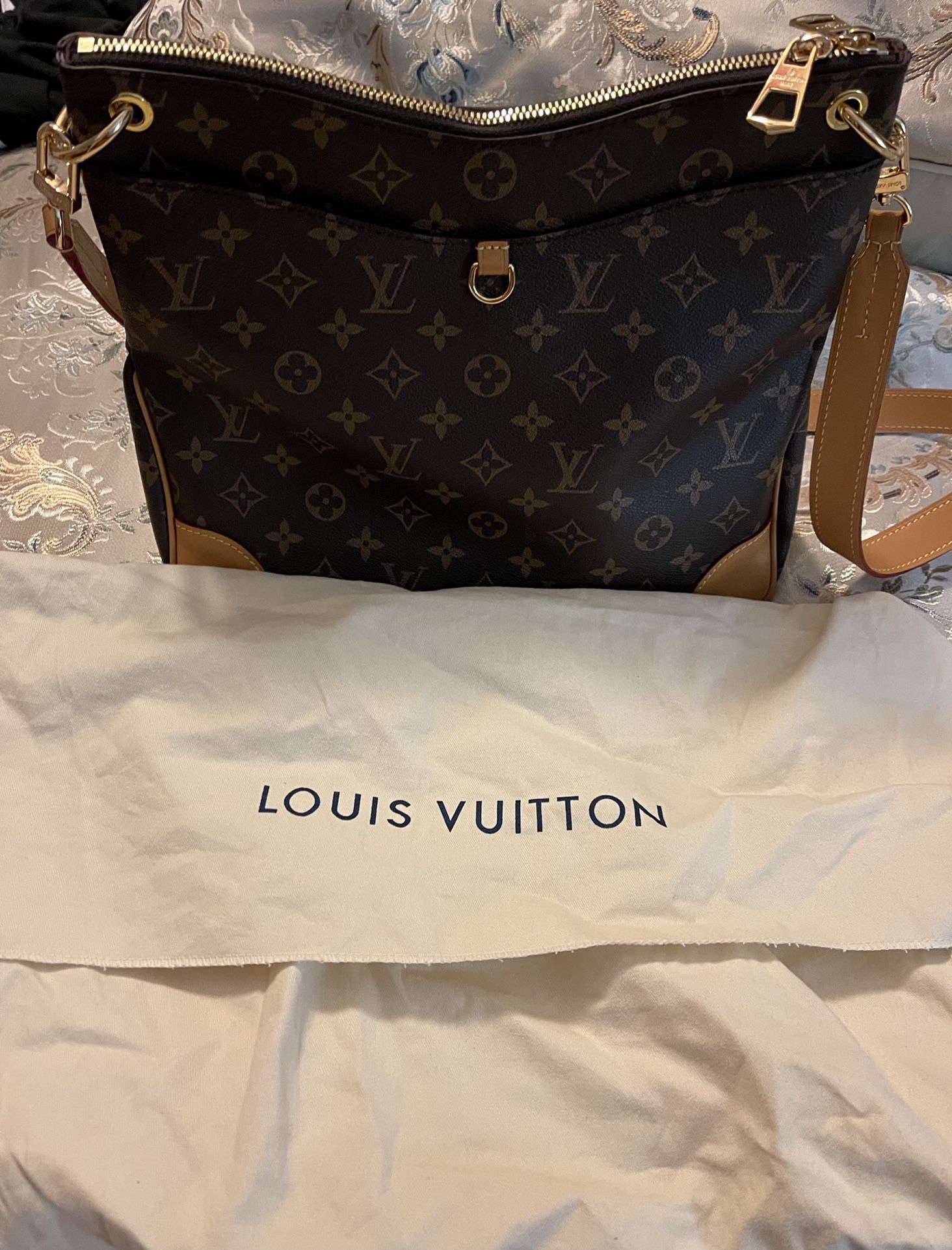 Authentic Louis Vuitton Crossbody 