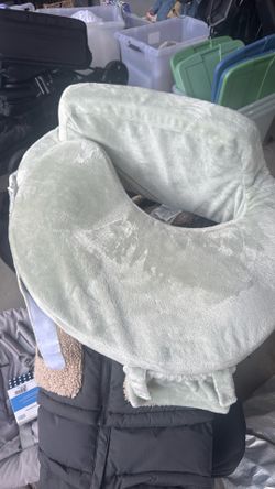 My breast friend breast feeding pillow