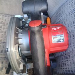 Milwaukee 6 1/2 Circular Saw