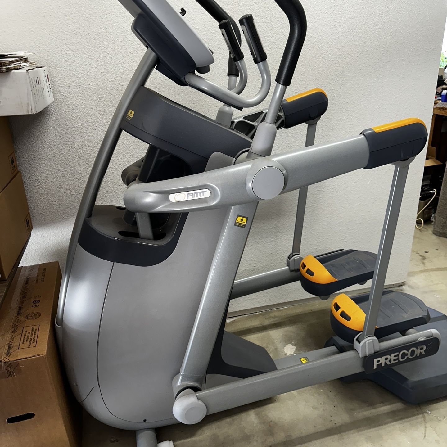 Precor 100i Adaptive Motion Trainer Fitness Machine