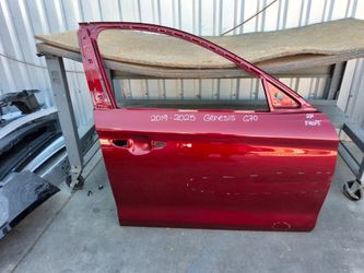 2019-2020-2021-2022-2023-2024-2025 GENESIS GV70 RIGHT SIDE FRONT DOOR OEM USED #12587