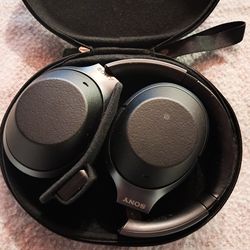 Sony Bluetooth noise canceling headphones 1000xm2