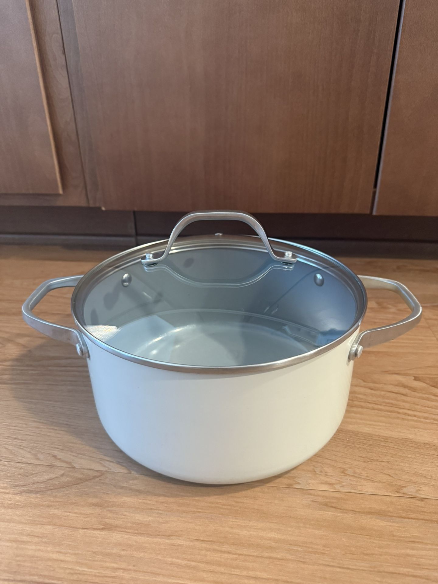 White Ceramic Nonstick Pot with Lid