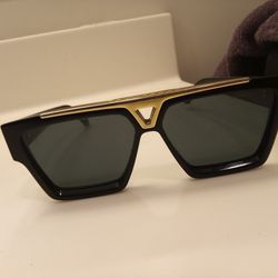 Louis Vuitton Glasses 