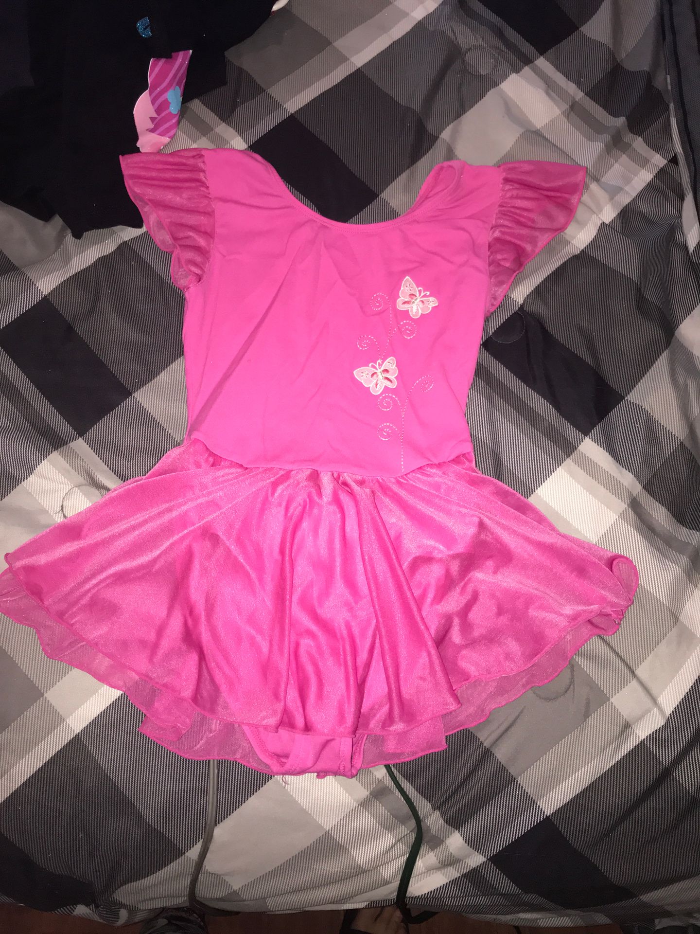 Ballet dress up outfit size 12 kids runs smaller worn once